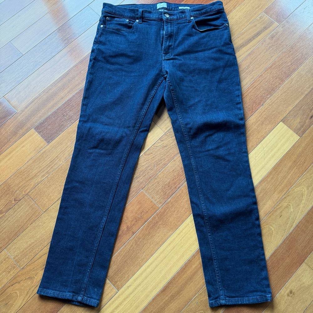 Men’s Dark Wash Jeans-Straight fit